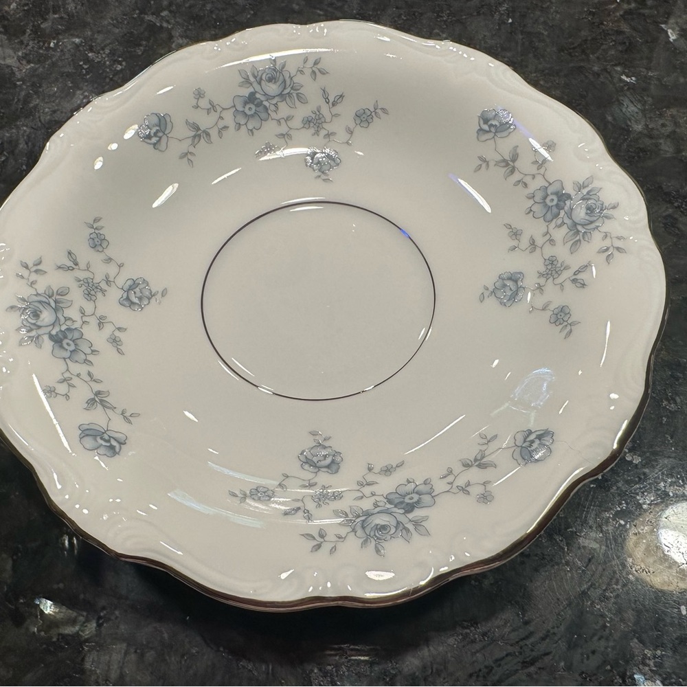 Johann Haviland 2 White and blue Porcelain cups with saucers - Picture 6 of 12